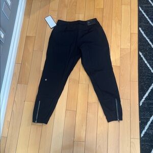 Lululemon joggers